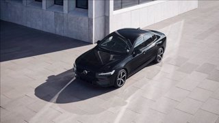 VOLVO S60 B4 automatico Plus Dark 8