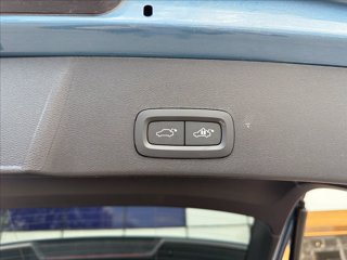 VOLVO XC40 T4 Recharge Plug-in Hybrid automatico Core 6