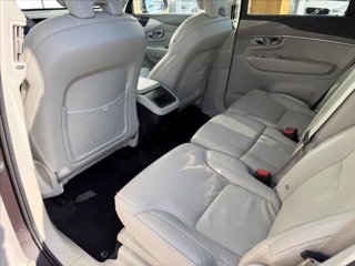 VOLVO XC90 B5 (d) AWD automatico Plus Bright 6