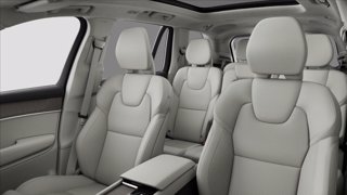 VOLVO XC90 T8 Plug-in hybrid AWD automatico 7 posti Ultra Bright 16
