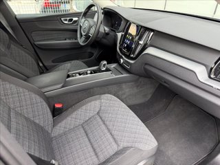 VOLVO XC60 B4 (d) automatico Core 10