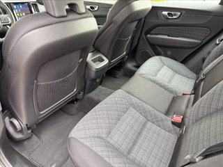 VOLVO XC60 B4 (d) automatico Core 8