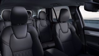VOLVO XC90 T8 Plug-in hybrid AWD automatico 7 posti Core 14