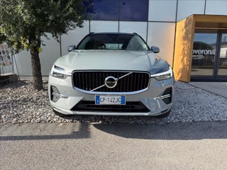 VOLVO XC60 B4 automatico Essential 1