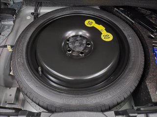 VOLVO XC40 B3 automatico Core 16