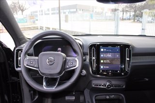 VOLVO XC40 B3 automatico Plus Dark 8