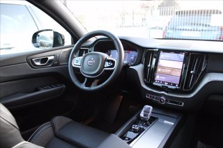 VOLVO XC60 T6 Plug-in hybrid AWD automatico Plus Dark 7