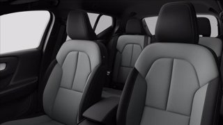 VOLVO XC40 B3 automatico Core 8