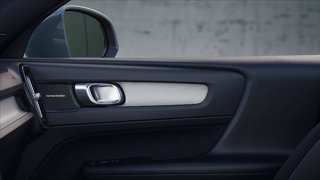 VOLVO XC40 B3 automatico Core 13