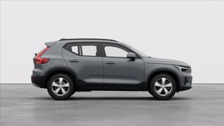 VOLVO XC40 B3 automatico Essential 4