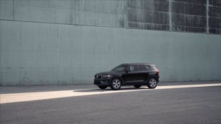 VOLVO XC40 B3 automatico Essential 3