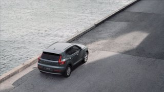 VOLVO XC40 B3 automatico Core 4