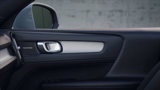 VOLVO XC40 B3 automatico Core 13