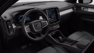 VOLVO XC40 B3 automatico Core 14