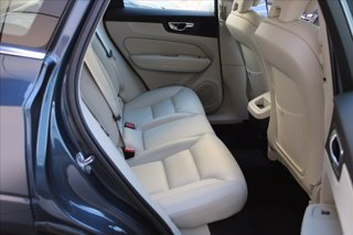 VOLVO XC60 B4 (d) AWD Geartronic Inscription 12