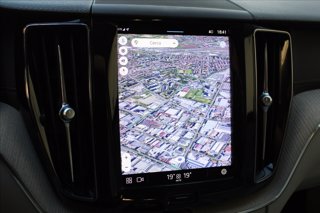 VOLVO XC60 B4 (d) AWD Geartronic Inscription 17