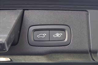 VOLVO XC60 B4 (d) AWD Geartronic Inscription 21