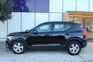 VOLVO XC40 T2 Geartronic Momentum Core 4