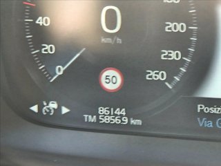 VOLVO V90 Cross Country D4 AWD Pro 13