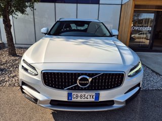 VOLVO V90 Cross Country D4 AWD Pro 2