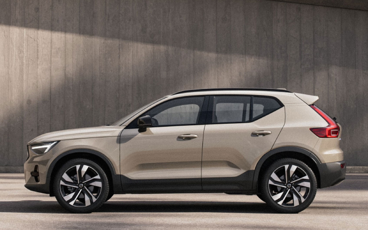 XC40 B3 Automatico Essential MY26 Lista