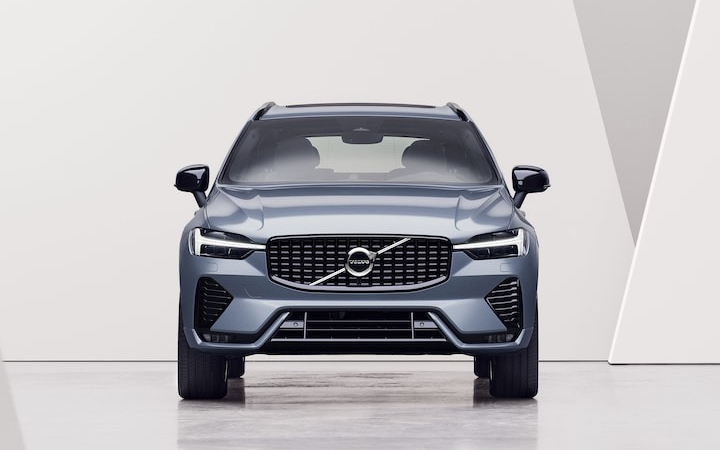 P.Iva Volvo XC60 B4 (D) Volvo Noleggio A Lungo Termine Per Aziende E Partita Iva